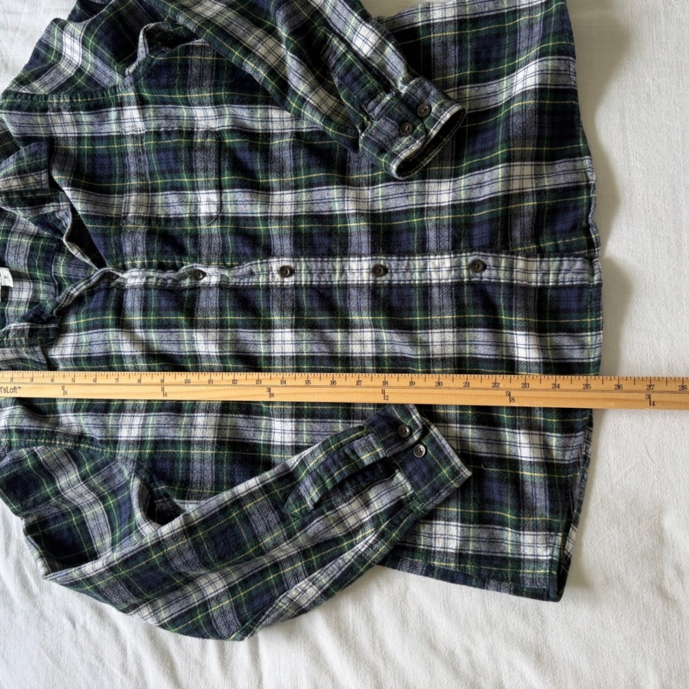 LL Bean Relaxed Fit Flannel Shirt Womens Med Green Navy Plaid Cotton 273137 - Picture 5 of 8